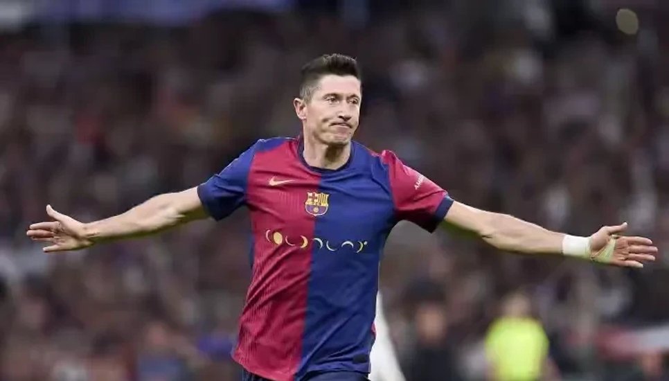 九游游戏中心-包含莱万多夫斯基官方宣布大比分获胜新规，尤文图斯引发争议！的词条